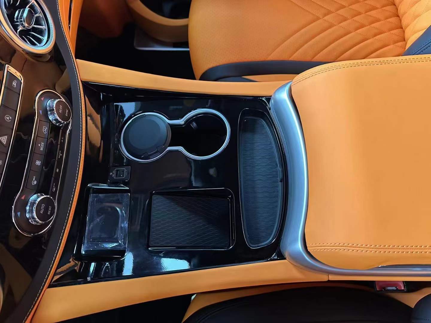 Vendita all'Ingrosso di Bracci - Car Accessories Wholesale recensione e prezzo